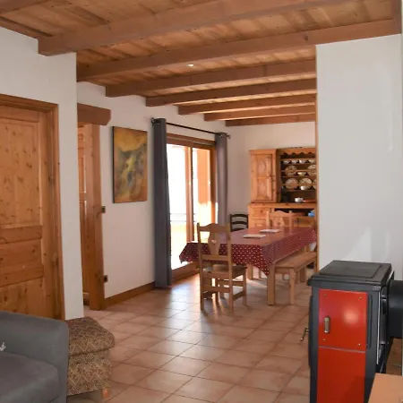 Apartment Cosy 4 Pieces, Balcon, Proche Centre Et Telepherique, Face Pistes De De Fond - Fr-1-464-214