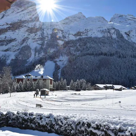 Cosy 4 Pieces, Balcon, Proche Centre Et Telepherique, Face Pistes De De Fond - Fr-1-464-214 Apartment *