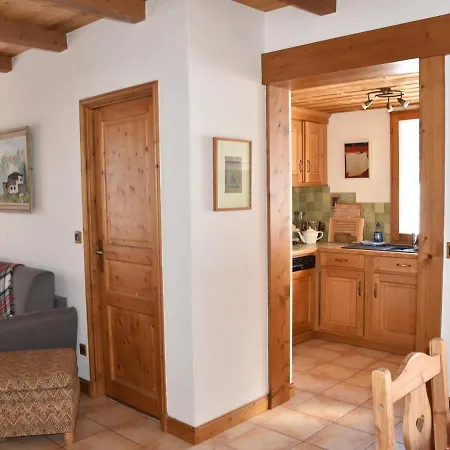 Apartment Cosy 4 Pieces, Balcon, Proche Centre Et Telepherique, Face Pistes De De Fond - Fr-1-464-214 *